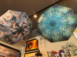 Reverse close Umbrellas- the best!Greenfield Only.
